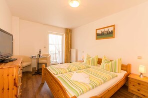 Unclassified image, 4 of 8, button - Dop. Room 21 - Pension Anker (Binz)