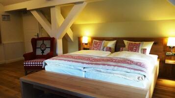 1 Schlafzimmer, Schreibtisch, Reisekinderbett, WLAN