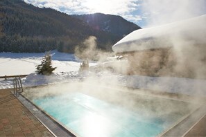 Seasonal outdoor pool - Hotel Bergzeit (Flachau)