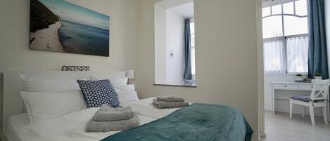 2 habitaciones, cuna de viaje, wifi y ropa de cama