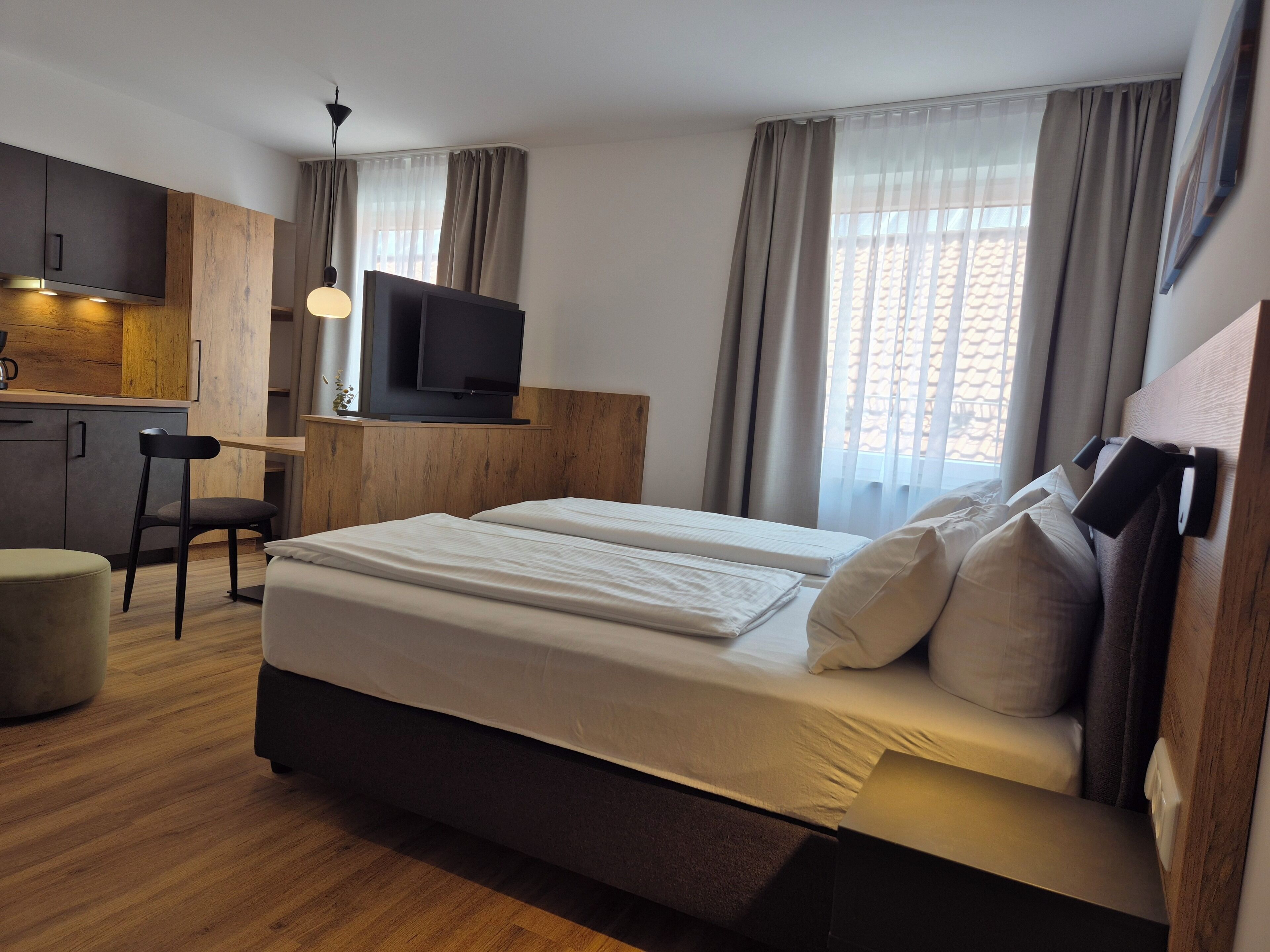 Studio | 1 bedroom, desk, free WiFi, bed sheets