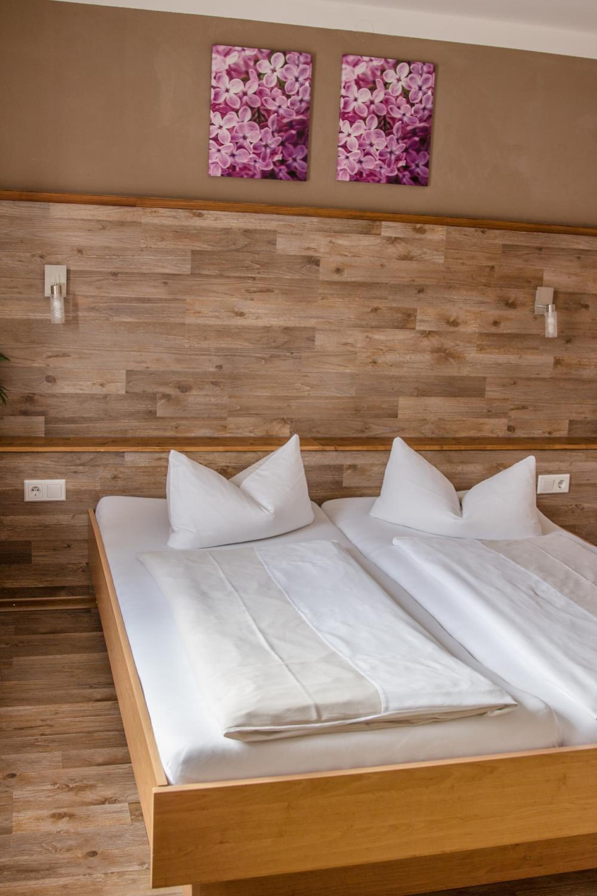 1 chambre, bureau, accès au Wi-Fi (inclus), literie fournie