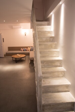 Deluxe Suite (Outdoor Hot Tub, Split Level) | Living area | Flat-screen TV - Villa Galaxy Santorini (Santorini)