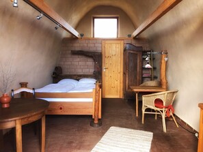 1 bedroom, bed sheets - Vacation room 3 - Guest house at the Wangeliner Garten (Buchberg)