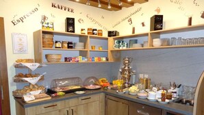 Unclassified image, 4 of 15, button - Double room 4 - Pension Herned ** (Mondsee)