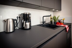 Deluxe-Apartment, 1 Schlafzimmer, Gartenblick | Eigene Küche