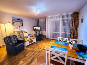 TV - 2 Room B 9 - Wohnpark Binz (with indoor pool) (Binz)