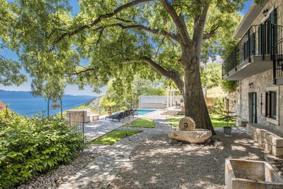 Villa Ana – Private Villa mit beheiztem Pool, großem Garten & Meerblick…