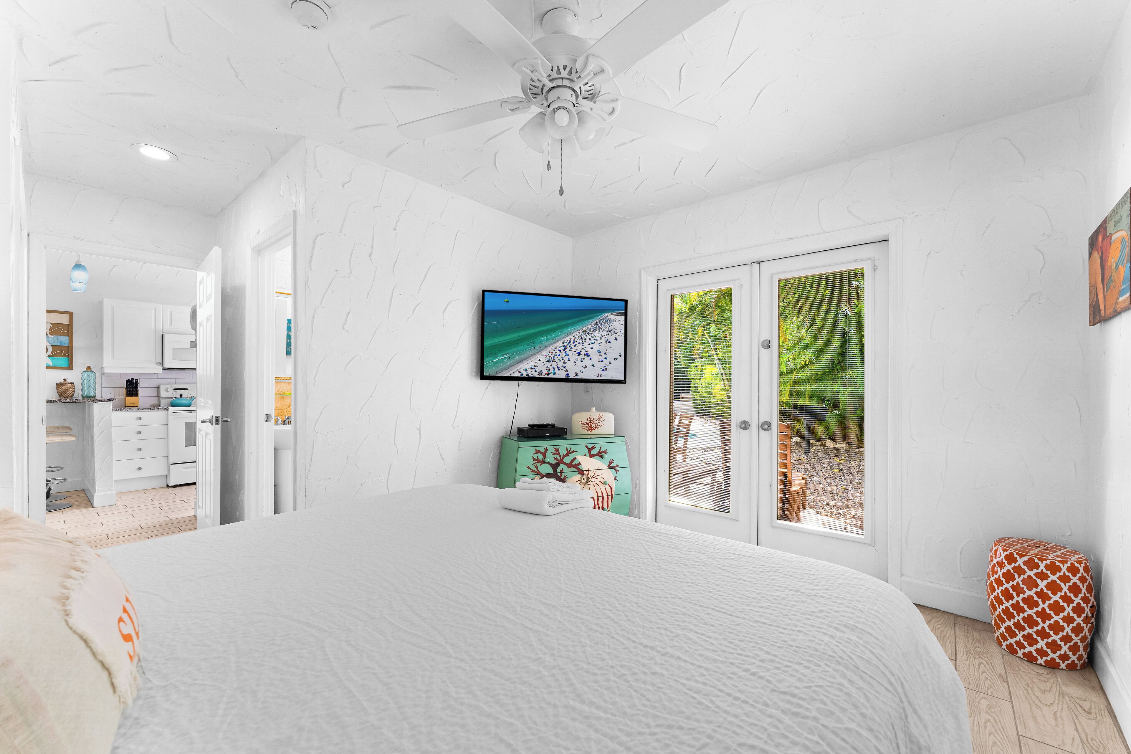 2 bedrooms, iron/ironing board, free WiFi, bed sheets