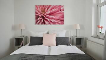 3 Schlafzimmer, Reisekinderbett, WLAN, Bettwäsche