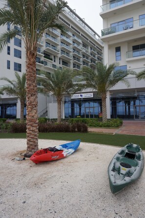 Private beach, sun-loungers - Hutchinview (Ras Al Khaimah)