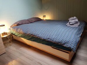 1 bedroom, WiFi, bed sheets