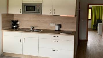 Kühlschrank, Mikrowelle