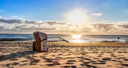 Ferienwohnung im Seitenflügel mit Waldblick - Strandvilla Imperator | Hotel &