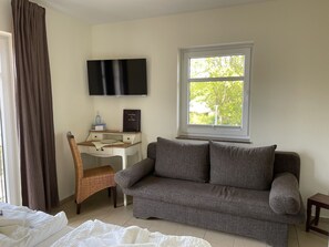 Interior - 1 double room French balcony - Usedom Bike - Hotel Max & Anna (Karlshagen)