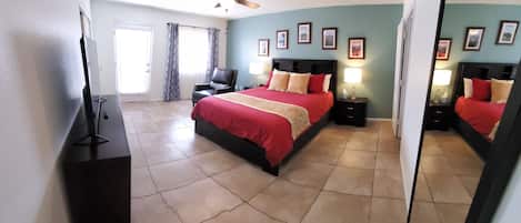 2 bedrooms, desk, iron/ironing board, free WiFi
