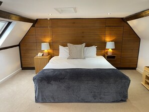 Zimmer (Best Rooms) | Bügeleisen/Bügelbrett, kostenloses WLAN, Bettwäsche