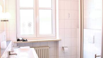 Haartrockner, Handtücher