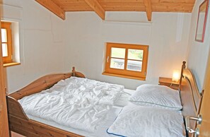 2 bedrooms, travel cot, WiFi, bed sheets - 05 Holiday apartment Leberblümchen - Haus am Höft in Gager with lake view and sauna (Gager)