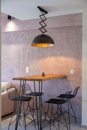 Coffres-forts dans les chambres, décoration personnalisée, bureau
