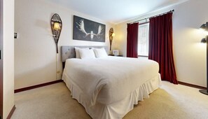 2 bedrooms, WiFi, bed sheets - Terracehouse 93 - Steps to Slopes | Inviting Mountain Retreat, Pool & Hot Tub (Snowmass Village)