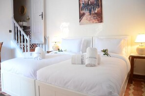 Quarto casal ou duplo luxo | Cofres nos quartos, quartos à prova de som