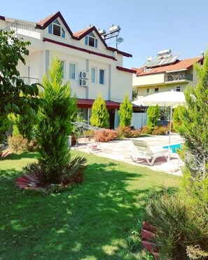 Outdoor pool - MG Butik Otel (Fethiye)