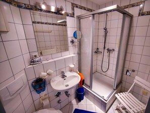 シャワー、ヘアドライヤー