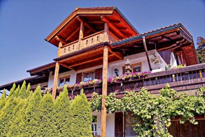 Exterior - Holiday apartment Christine - Christine (Bischofswiesen)