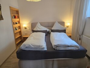 1 bedroom, in-room safe, travel cot, WiFi