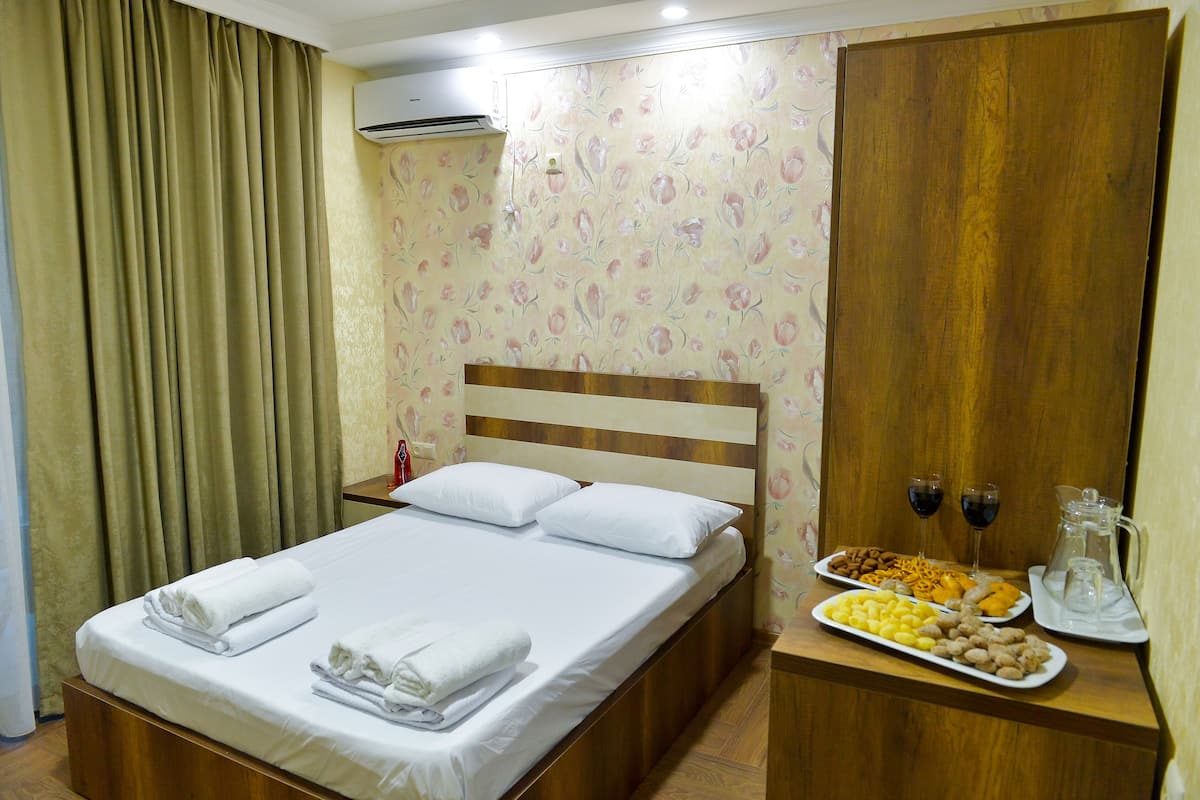 Standard Room, 1 Bedroom | Soundproofing, free WiFi