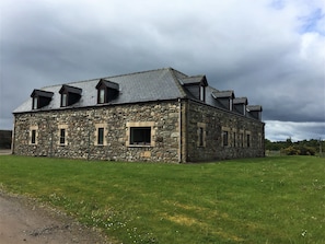 Exterior - Heathfield Highland Estate (Invergordon)