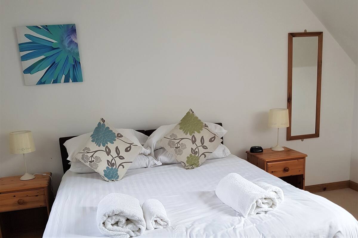Individually decorated, individually furnished, iron/ironing board