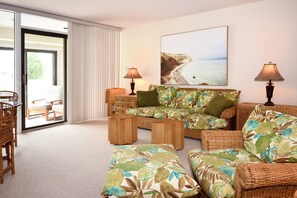 TV - North Shores Private Beach Downtown Rehoboth 2BR Townhouse w/ Pool (Rehoboth Beach)