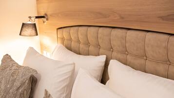 Luxury Apartment, 3 Bedrooms | In-room safe, desk, blackout curtains, soundproofing