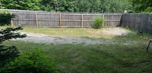 Property grounds - Cozy studio cabin close to Lake Michigan. (Frankfort)