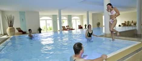 Piscine intérieure, piscine chauffée