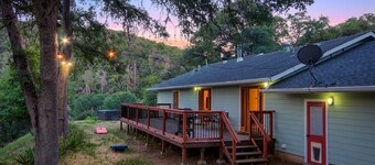 The Retreat@Lakeside Hot Tub/Views/Carbon Neutral/Fast WiFi Near Yosemite!