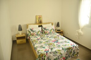 2 habitaciones, tabla de planchar con plancha y wifi gratis 