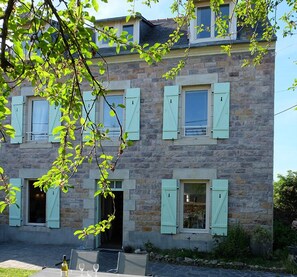 Exterior - The Hauts de Kerity, 1920's house by the sea (Paimpol)