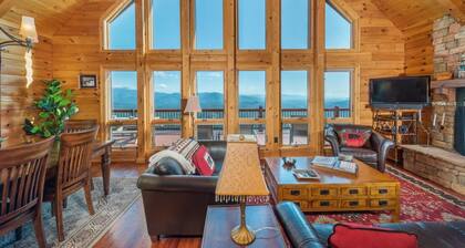 Pilvien yläpuolella: 3 m 2, 2. 5 BA-mökki vanhassa linnassa, vuodepaikkoja 6