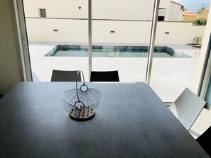 Dining - Villa White with private pool (Palau-del-Vidre)