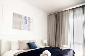 Superior Apartment | 1 bedroom, hypo-allergenic bedding, individually decorated - Old Town Krasiński Garden (Warsaw)