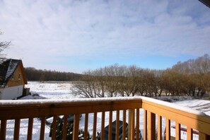 Property grounds - Pamir - **200m to the sandy beach** southwest Ter/Blk Bj.07 E-fireplace (Koserow)