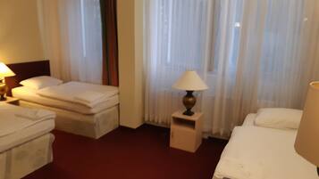 Classic Triple Room | Free WiFi