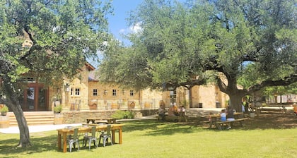 AwesomeGetaway**Lakeviews! Homeawayfromhome!!