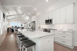 Fridge, microwave, oven, stovetop - Sea Glass: Beautiful, Spacious, Beachfront House on East Beach (Oak Island)