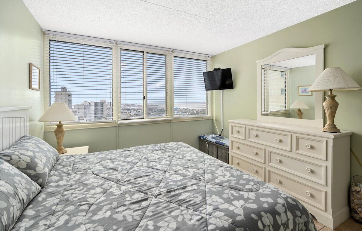 Beautiful 2 Br 2 Br Unit- Oceanfront, Amazing Views, Tons Of Ammenities! - Ocean City, MD