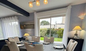 Dining - HOUSE NEAR THE SEA (Portbail)