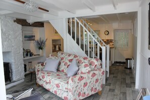 Interior - Lil' Nauti (St Austell)